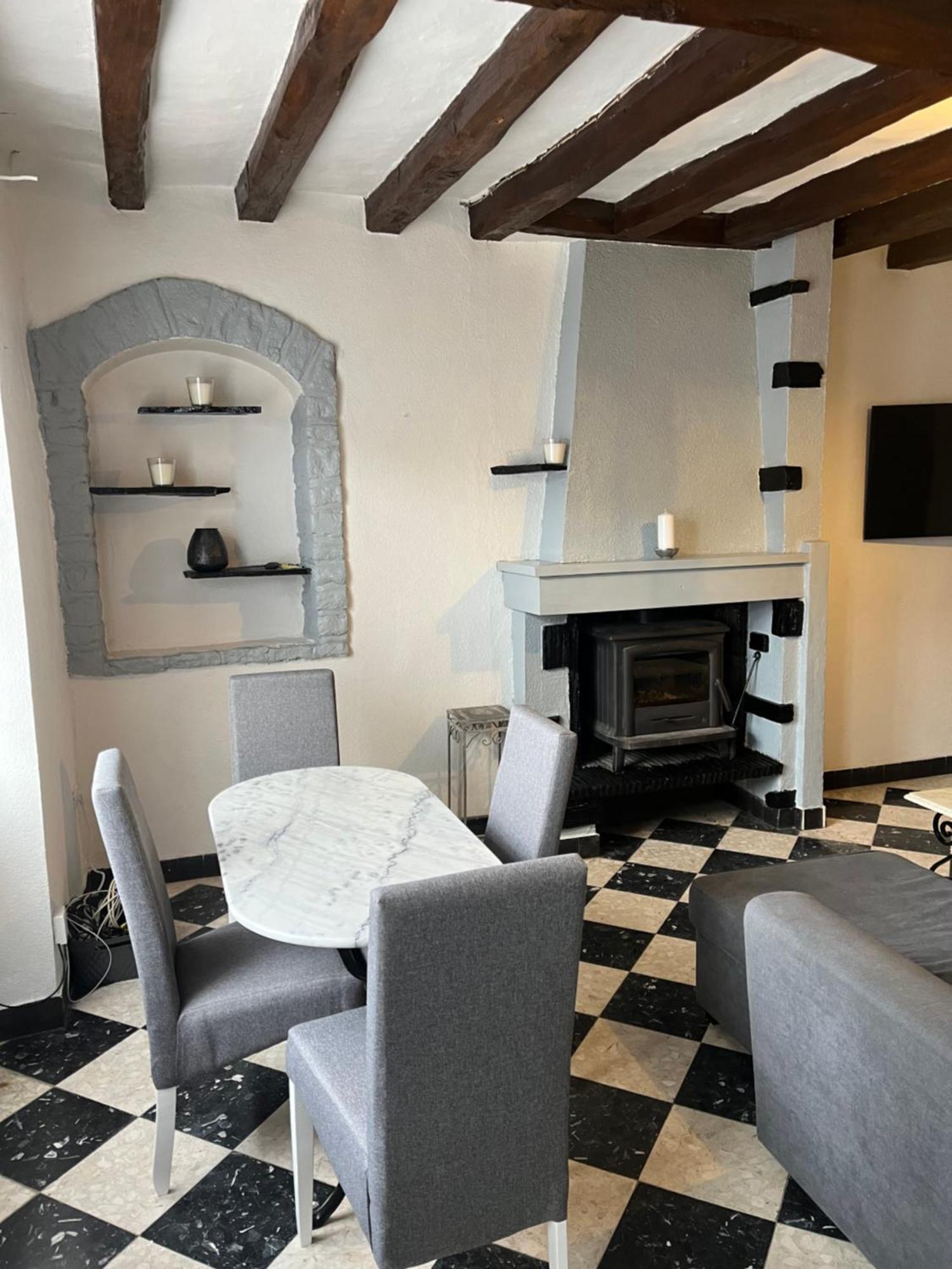 Stunning 2 Bedroom Townhouse In Pretty Village Mezieres-en-Brenne Ngoại thất bức ảnh